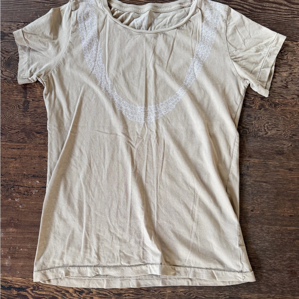 Pikake Lei Print Women's Short Sleeve Tee